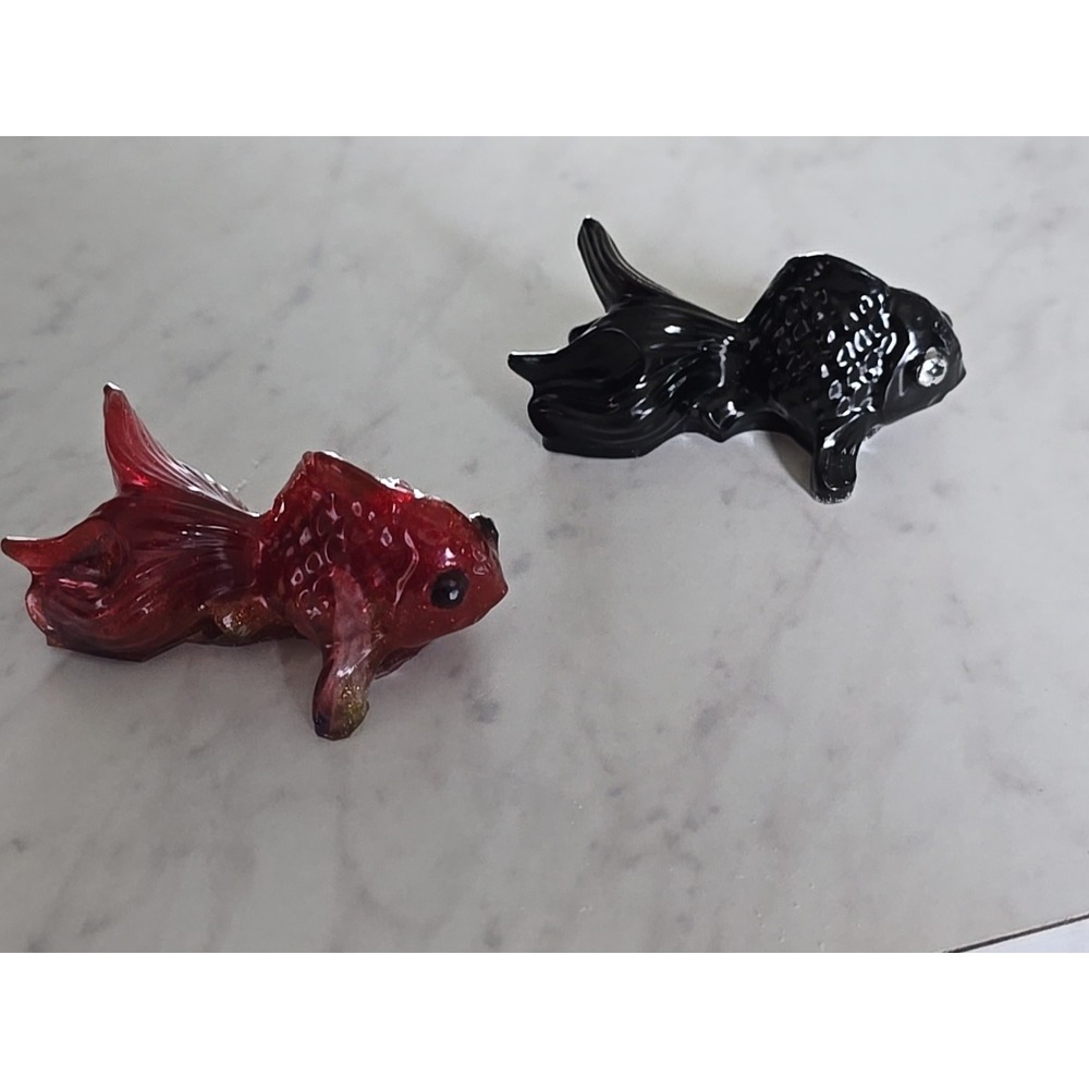 2 Resin Handmade Goldfish Black Red Decoration Gift. 612 - Picture 5 of 8